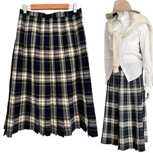 Tartan Gordon clan pleated skirt pure wool made in Scotland vintage plaid tartan